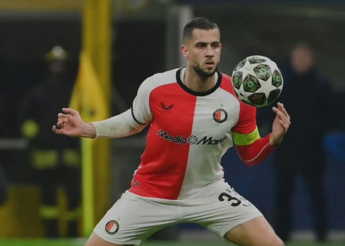 开云在线体育平台 -费耶诺德vs兹沃勒